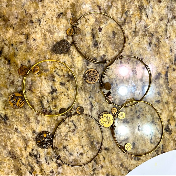 Lot of 6 Alex and Ani Bracelets - Picture 2 of 2